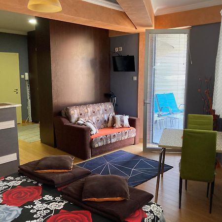 Apartman Aischa Nova Varos Exterior photo
